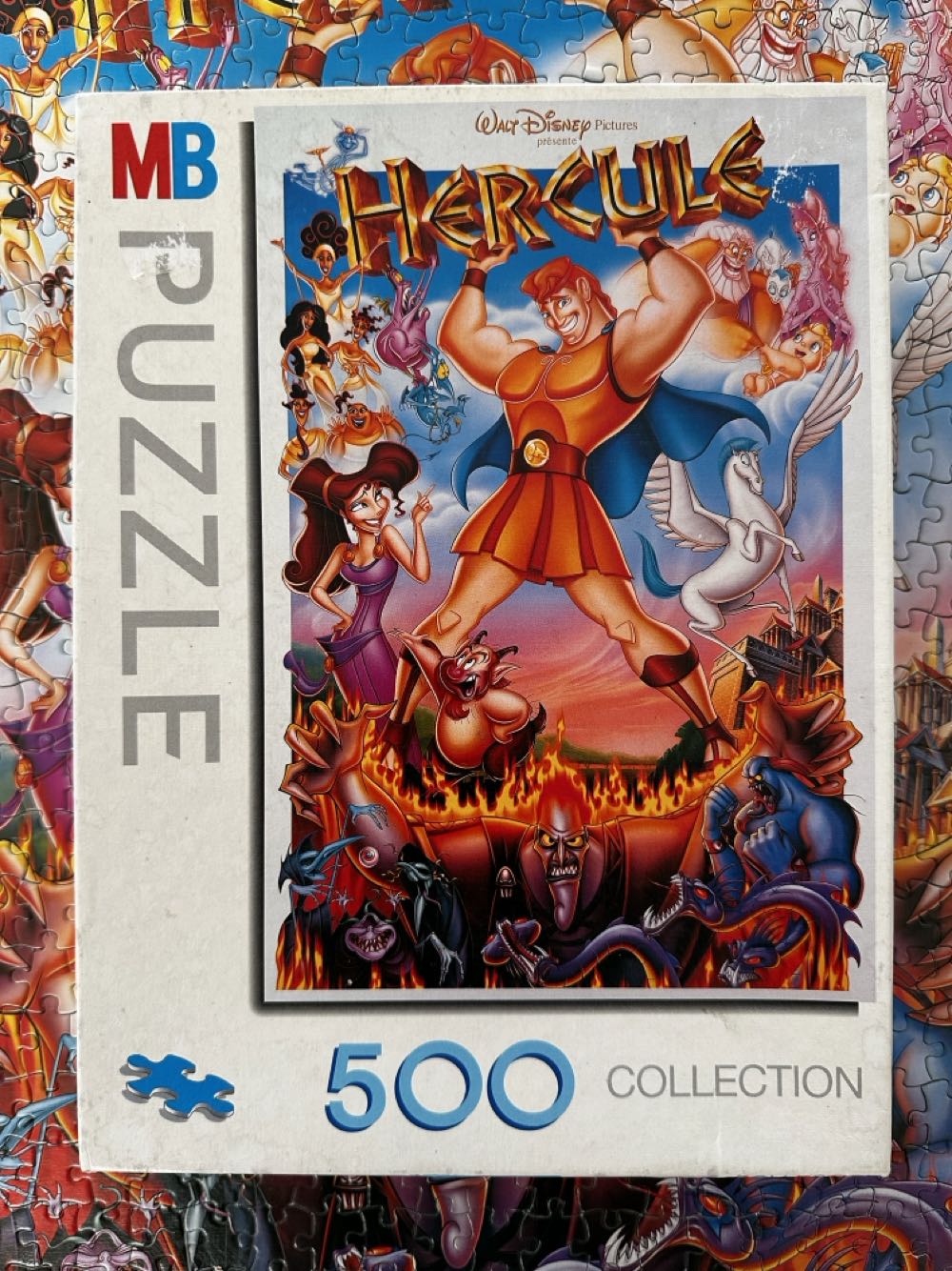 Hercules - Milton Bradley puzzle collectible [Barcode 5023117029936] - Main Image 4