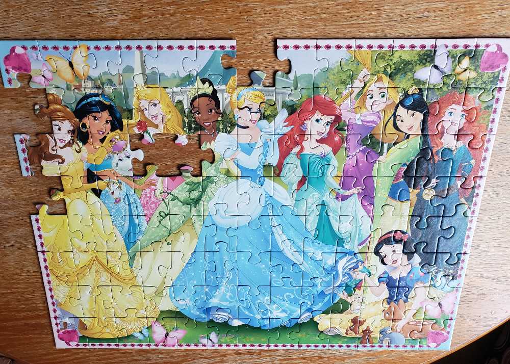Enchanted Princesses - Ravenburger puzzle collectible [Barcode 4005556109388] - Main Image 2