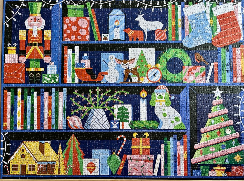 Deck The Shelves - Galison puzzle collectible [Barcode 9780735376540] - Main Image 3