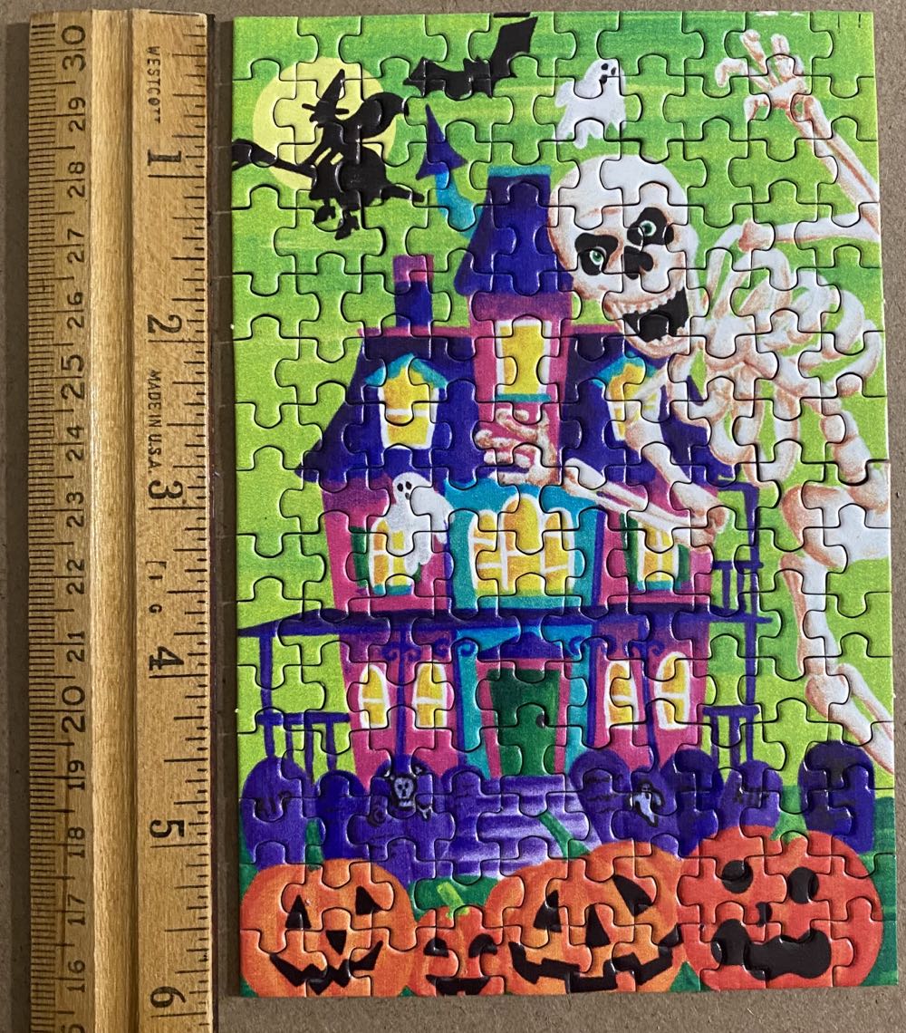 Grin & Bones - Micro Puzzles puzzle collectible - Main Image 2