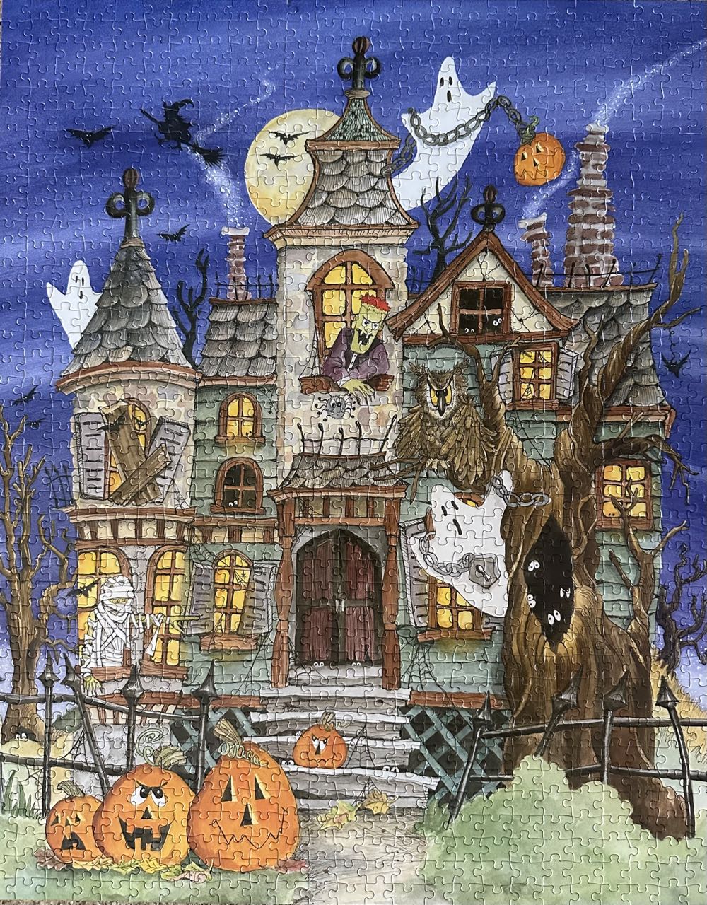 Hanted House - Vermont Christmas  Company puzzle collectible - Main Image 2