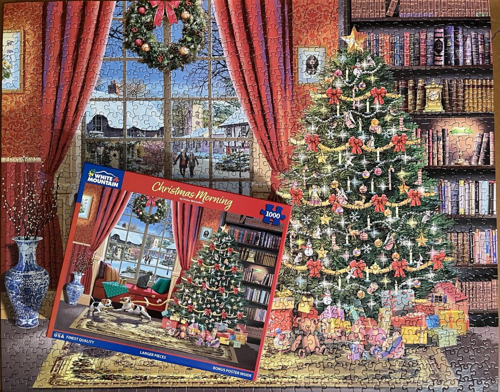 Christmas Morning - White Mountain Puzzles puzzle collectible [Barcode 724819267132] - Main Image 3
