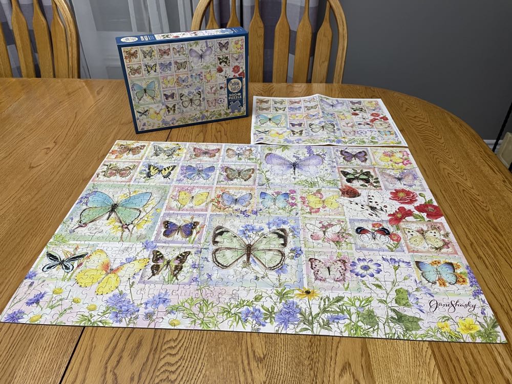 Butterfly Tiles - Cobble Hill puzzle collectible [Barcode 625012450256] - Main Image 3