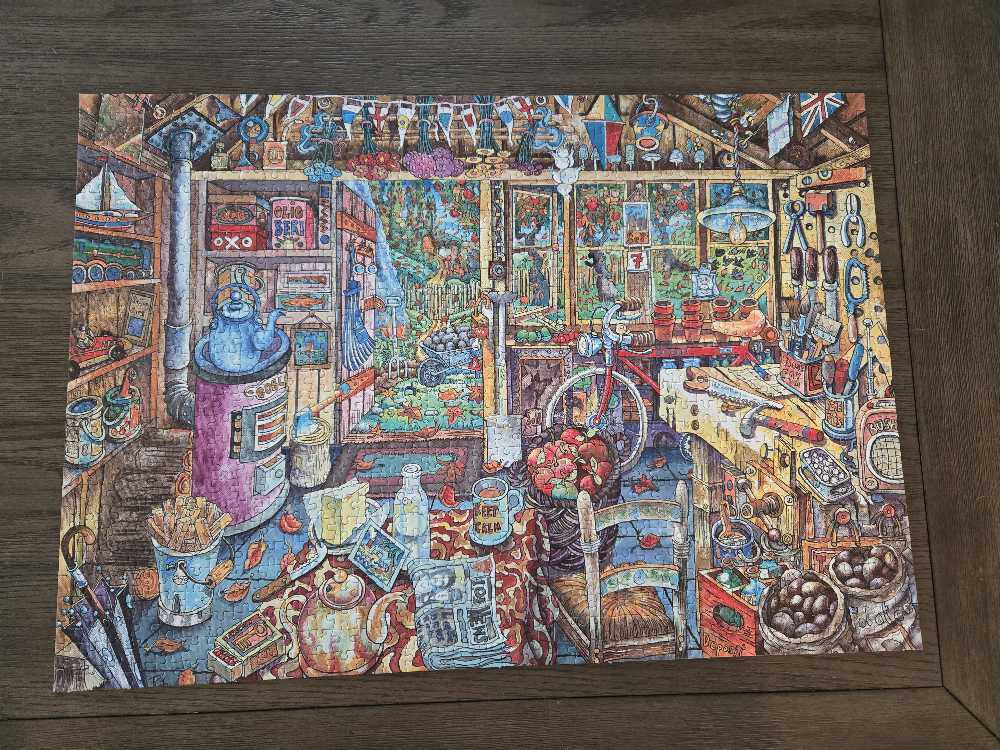 The Garden Shed - WH Smith puzzle collectible [Barcode 37835958] - Main Image 2