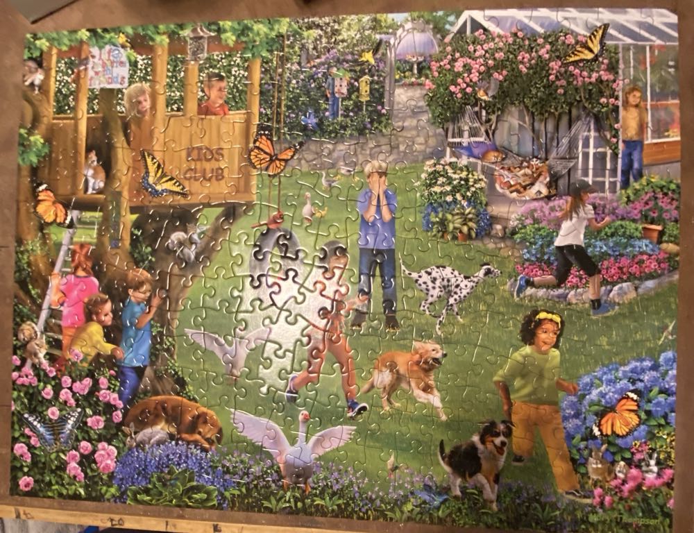 Hide And Seek - Bits & Pieces puzzle collectible [Barcode 192949072726] - Main Image 2