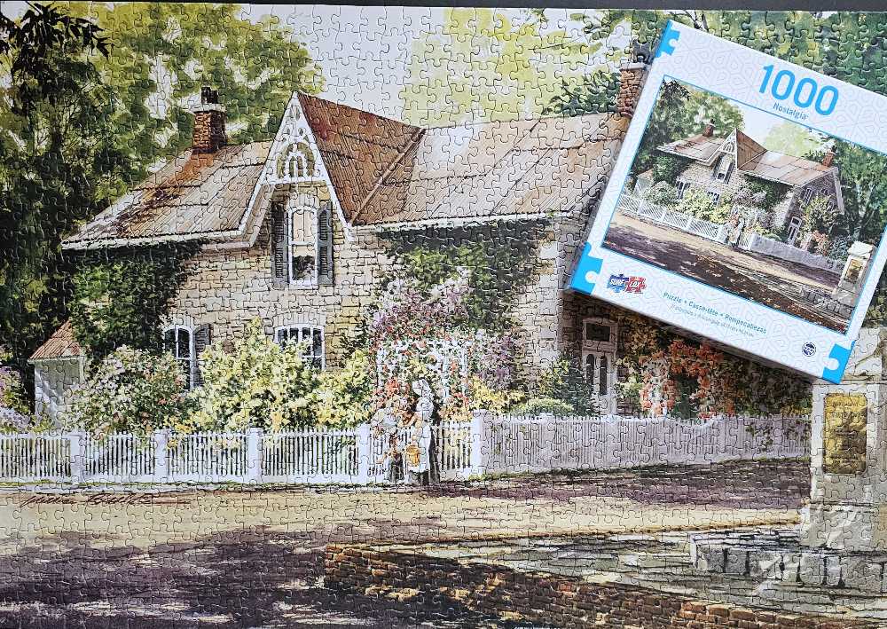 Cornerstone Rose - Sure Lox puzzle collectible [Barcode 686141047243] - Main Image 3