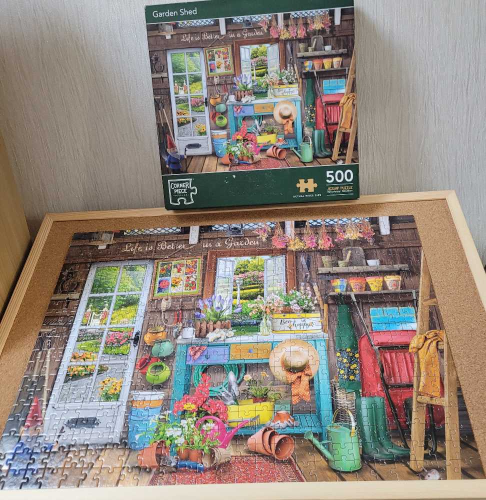 Garden Shed - Corner Piece puzzle collectible [Barcode 5052089347656] - Main Image 3