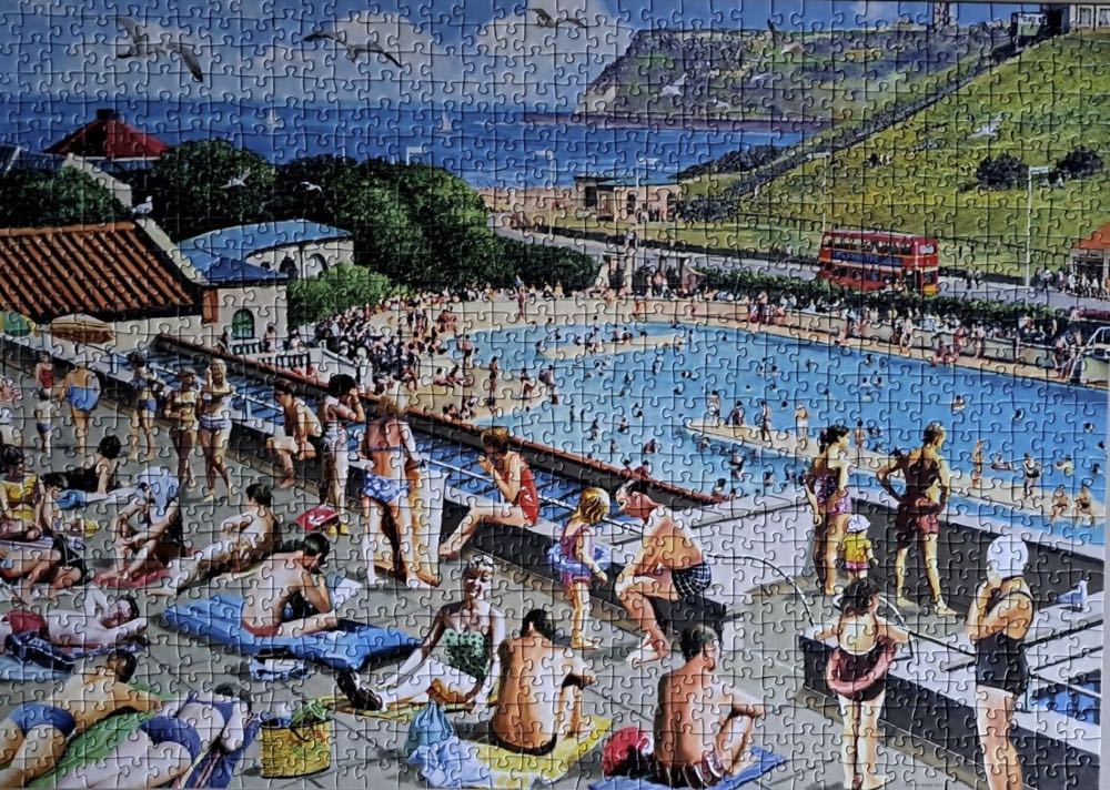 Leisure Days #8, Scarborough North Bay - Ravensburger 🇬🇧 puzzle collectible [Barcode 4005556175482] - Main Image 3