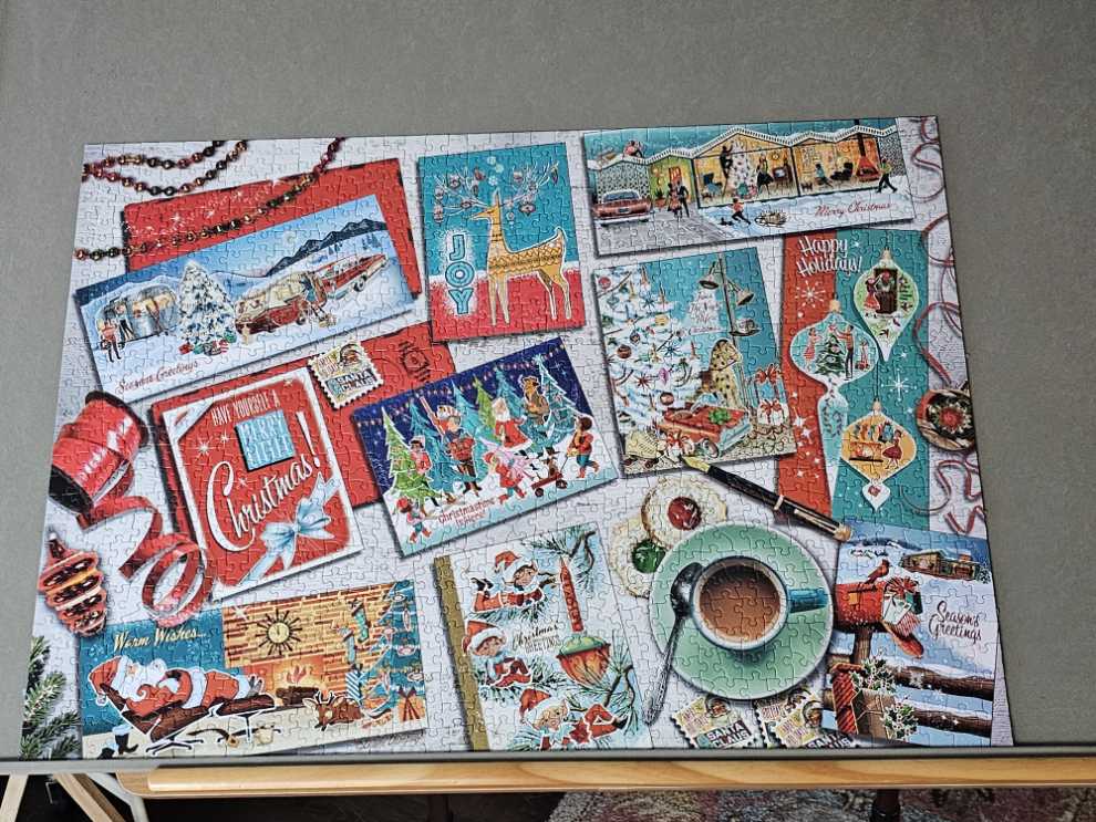 Mid Mod Season’s Greetings - Cobble Hill puzzle collectible [Barcode 625012402170] - Main Image 2