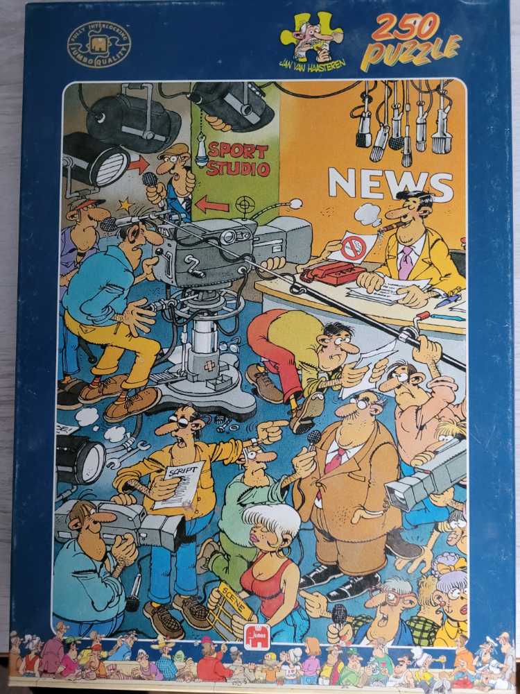 TV Studio 01981 - Jumbo puzzle collectible - Main Image 2