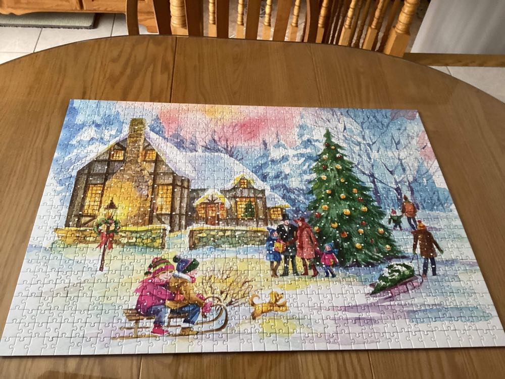 Holiday Spirit - Trefl puzzle collectible [Barcode 061152643002] - Main Image 3