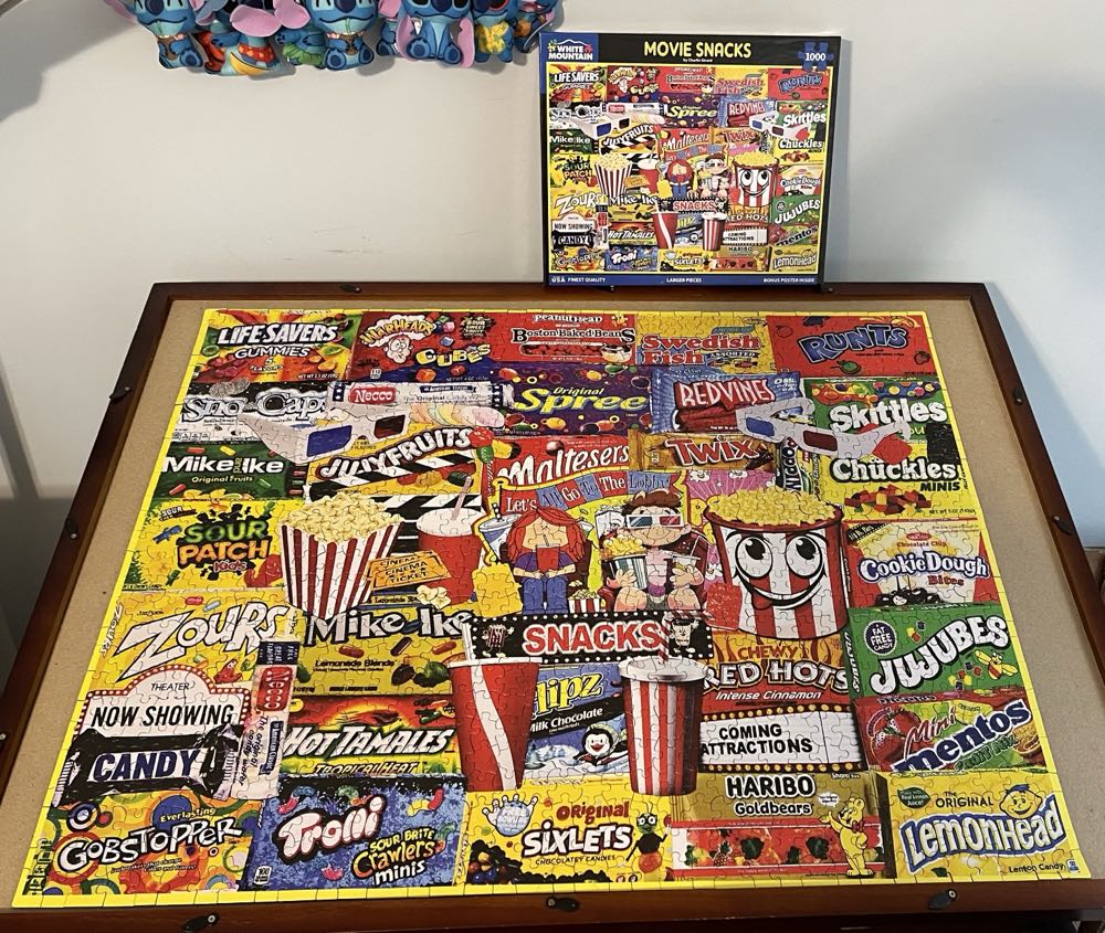 Movie Snacks - White Mountain puzzle collectible [Barcode 724819267309] - Main Image 3