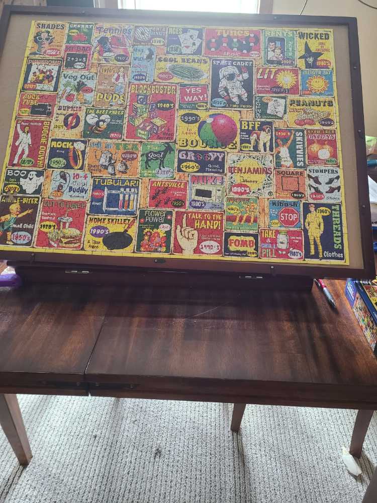 Slang We Used - White Mountain puzzle collectible [Barcode 724819267316] - Main Image 2