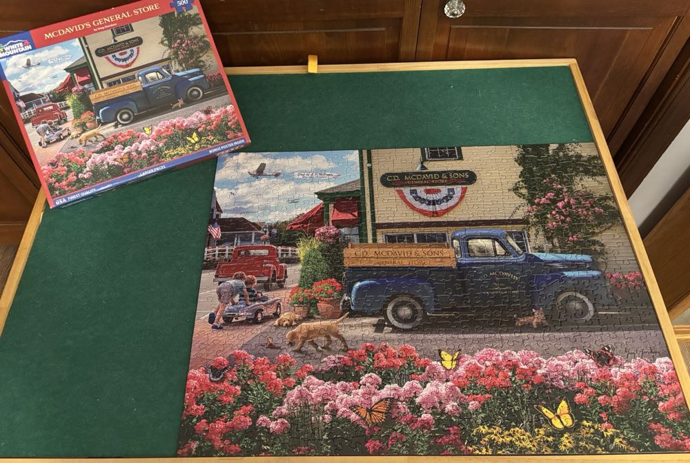 MCDAVID’S GENERAL STORE - White Mountain puzzle collectible [Barcode 724819267262] - Main Image 3