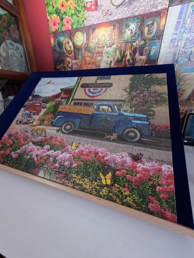 MCDAVID’S GENERAL STORE - White Mountain puzzle collectible [Barcode 724819267262] - Main Image 4