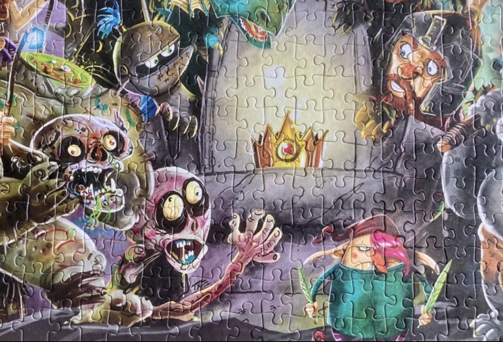 Claim: The Throne - White Goblin Games puzzle collectible [Barcode 8718026304362] - Main Image 4