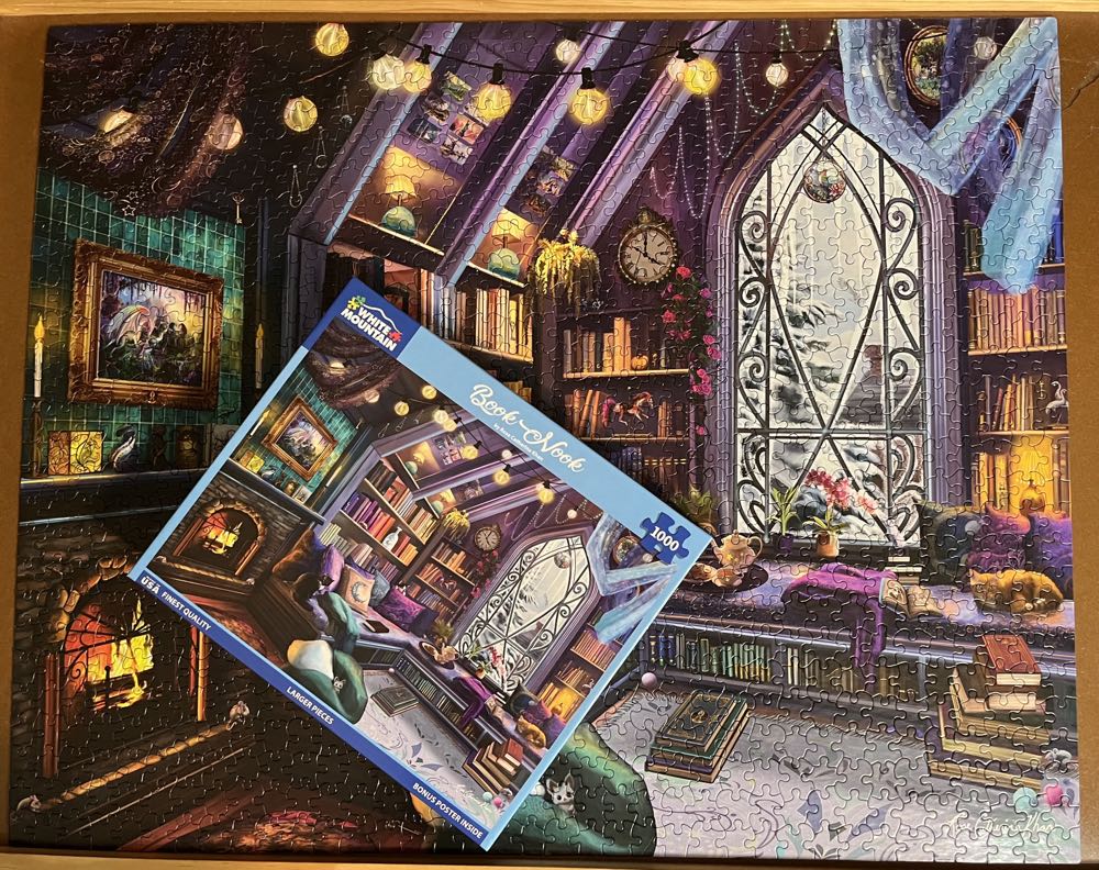 Book Nook - White Mountain puzzle collectible [Barcode 724819267323] - Main Image 3