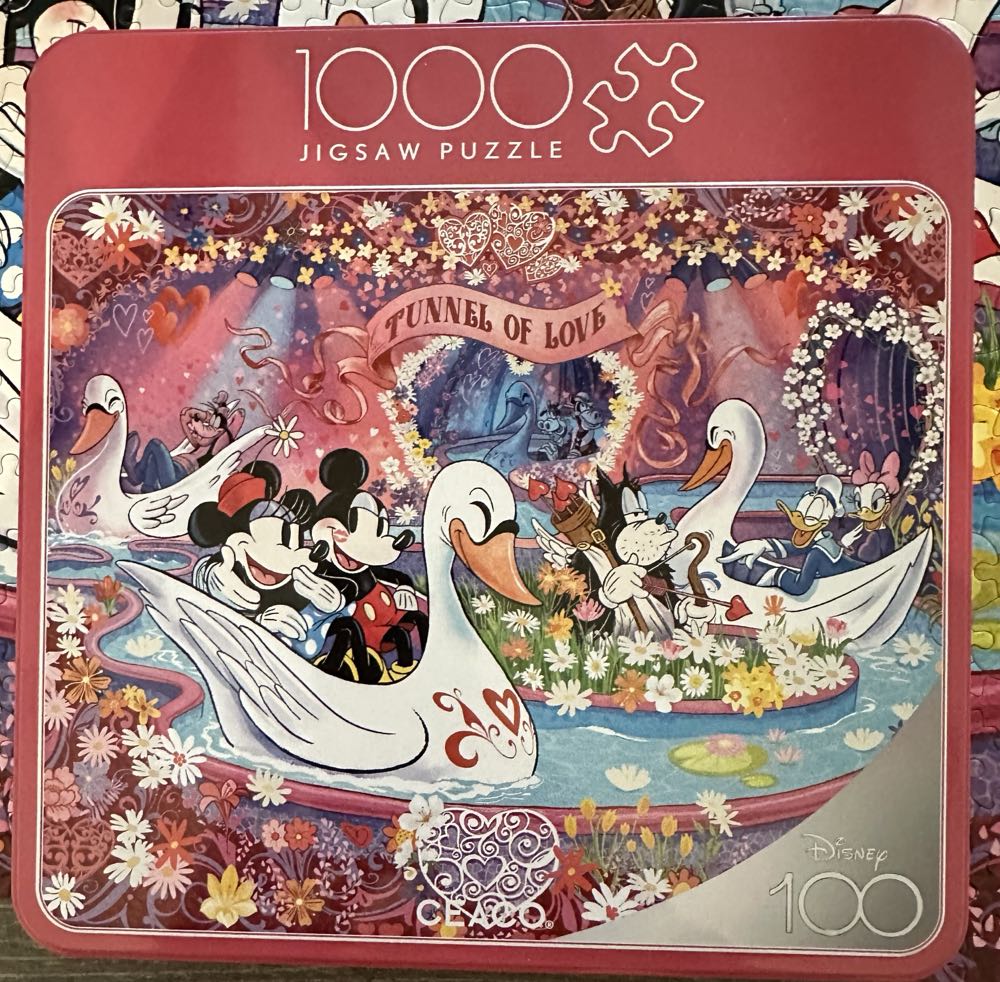 Mickey Friends Tunnel Of Love - Ceaco puzzle collectible [Barcode 021081120296] - Main Image 2