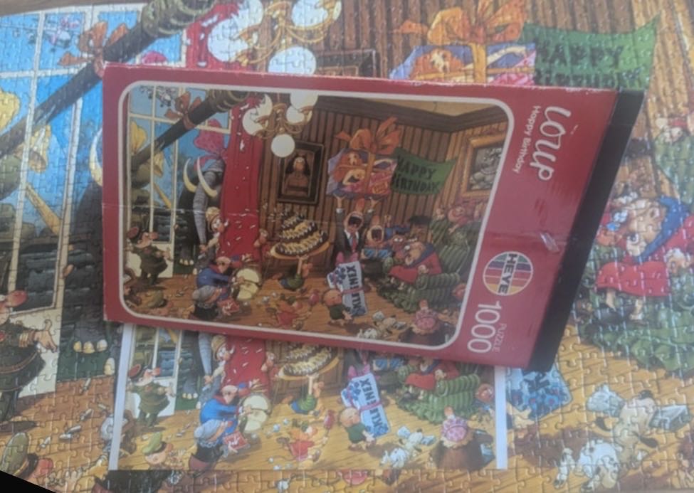 Happy Birthday (Rare) (Ewelina Messenger) - Heye Puzzle puzzle collectible [Barcode 4001689087708] - Main Image 4