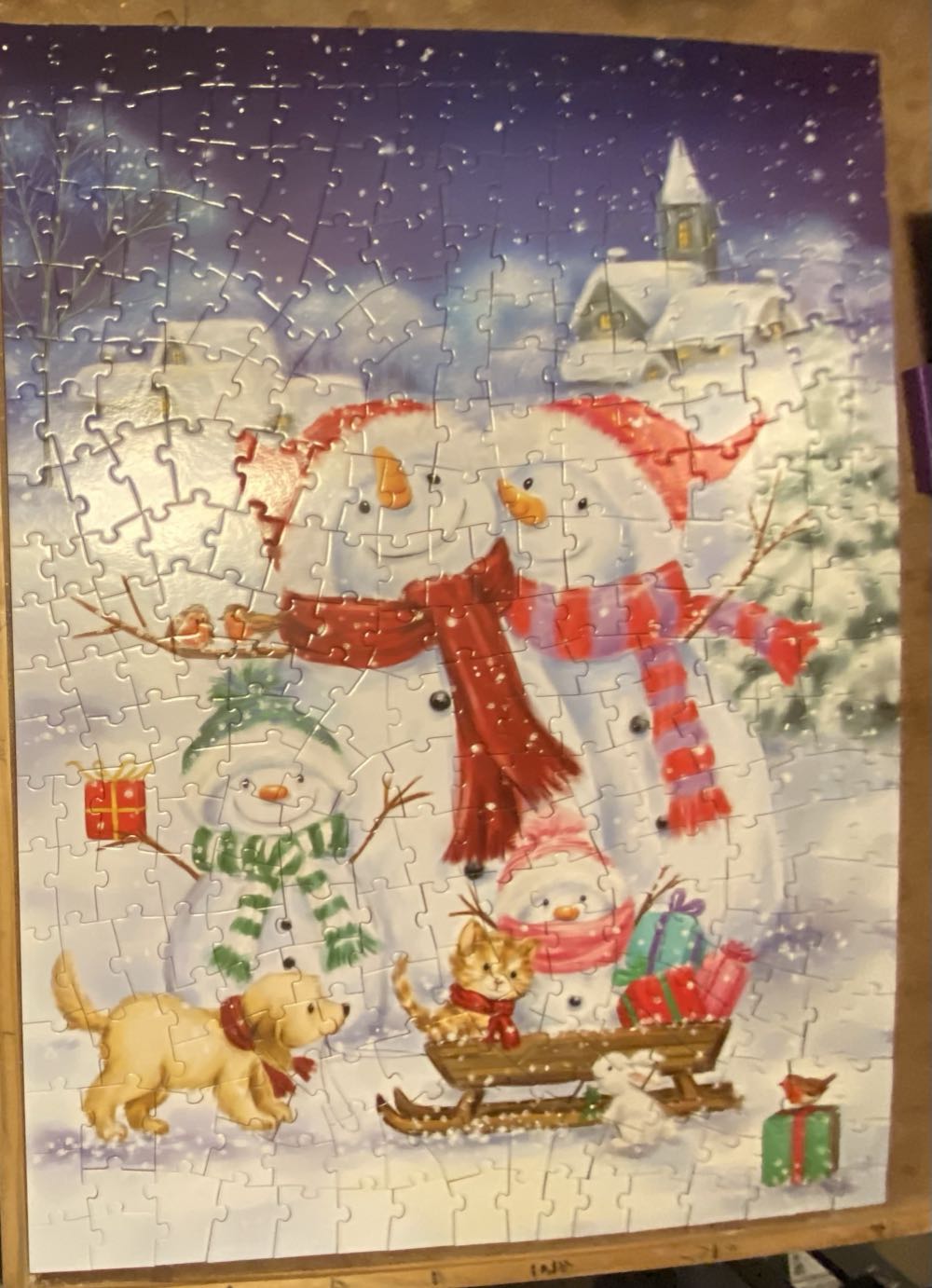 Snowman family - Bits & Pieces puzzle collectible [Barcode 192949069986] - Main Image 2