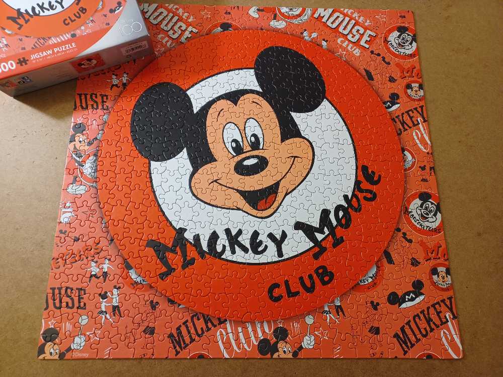 The Mickey Mouse Club - Ceaco puzzle collectible [Barcode 021081242288] - Main Image 2