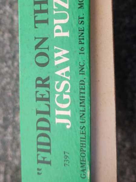 Fiddler On The Roof - Gameophiles Unlimited puzzle collectible - Main Image 2