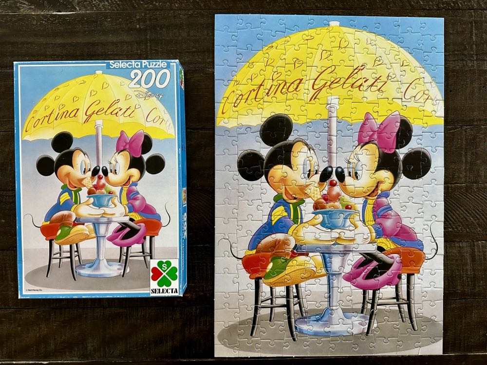 Mickey And Minnie - Selecta Puzzle puzzle collectible - Main Image 3