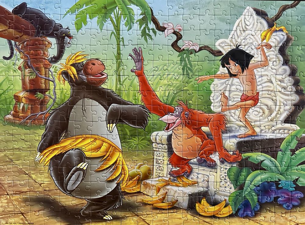 Dancing With the King of the Apes - Ravensburger puzzle collectible [Barcode 4005556130597] - Main Image 2