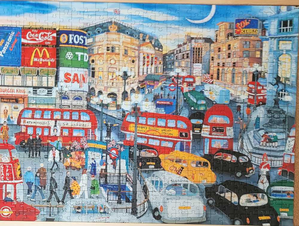 Piccadilly Circus - Ravensburger puzzle collectible [Barcode 4005556142552] - Main Image 2