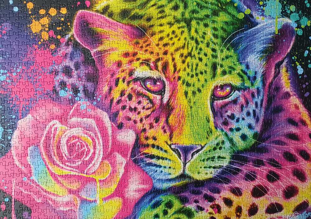 Neon Rainbow Leopard - Schmidt puzzle collectible [Barcode 4001504585143] - Main Image 2
