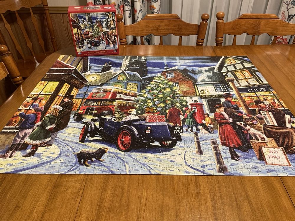 Christmas Streets - SunsOut puzzle collectible [Barcode 796780136977] - Main Image 4