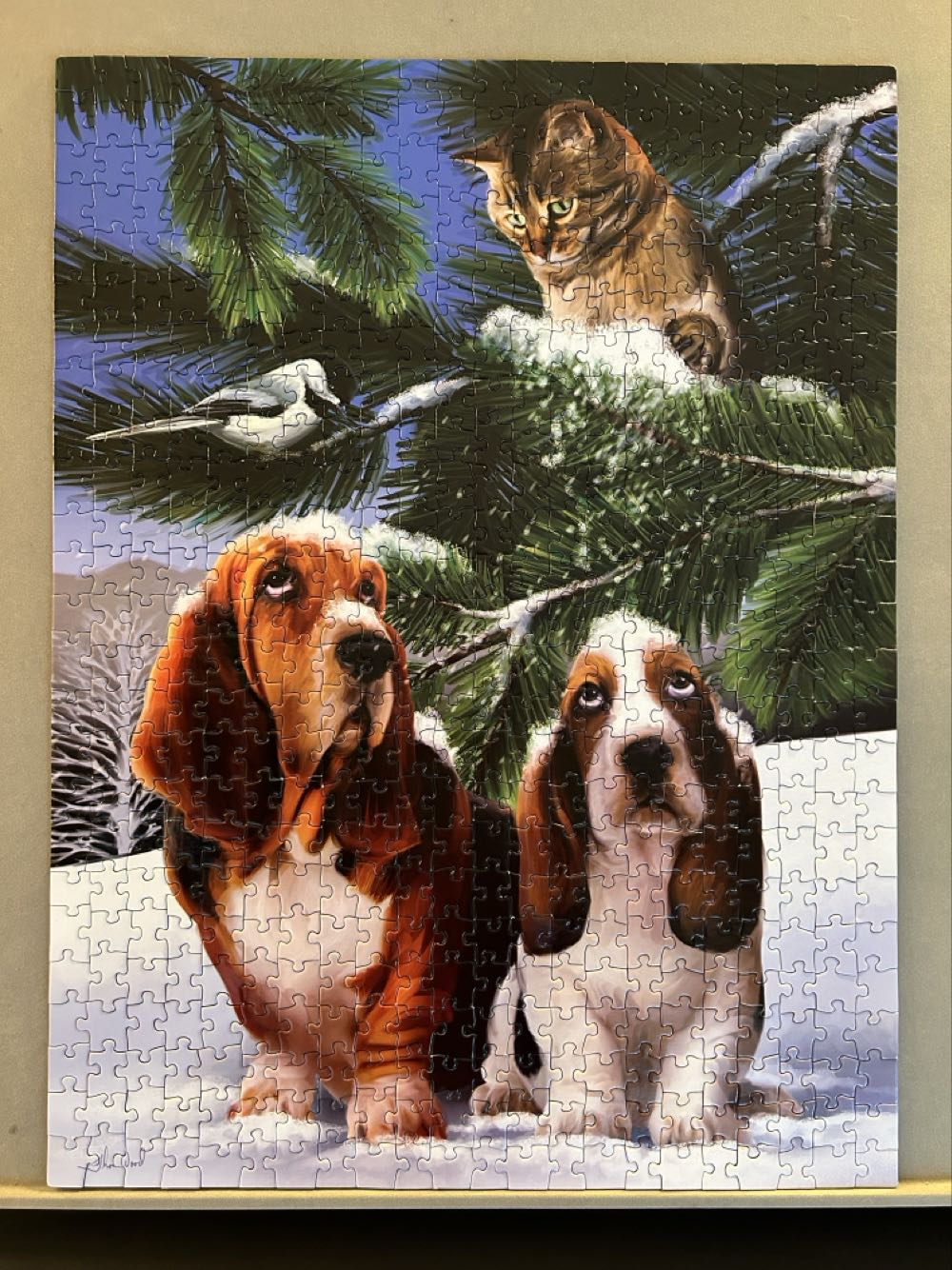 Looking for Trouble - SunsOut puzzle collectible [Barcode 796780285286] - Main Image 2