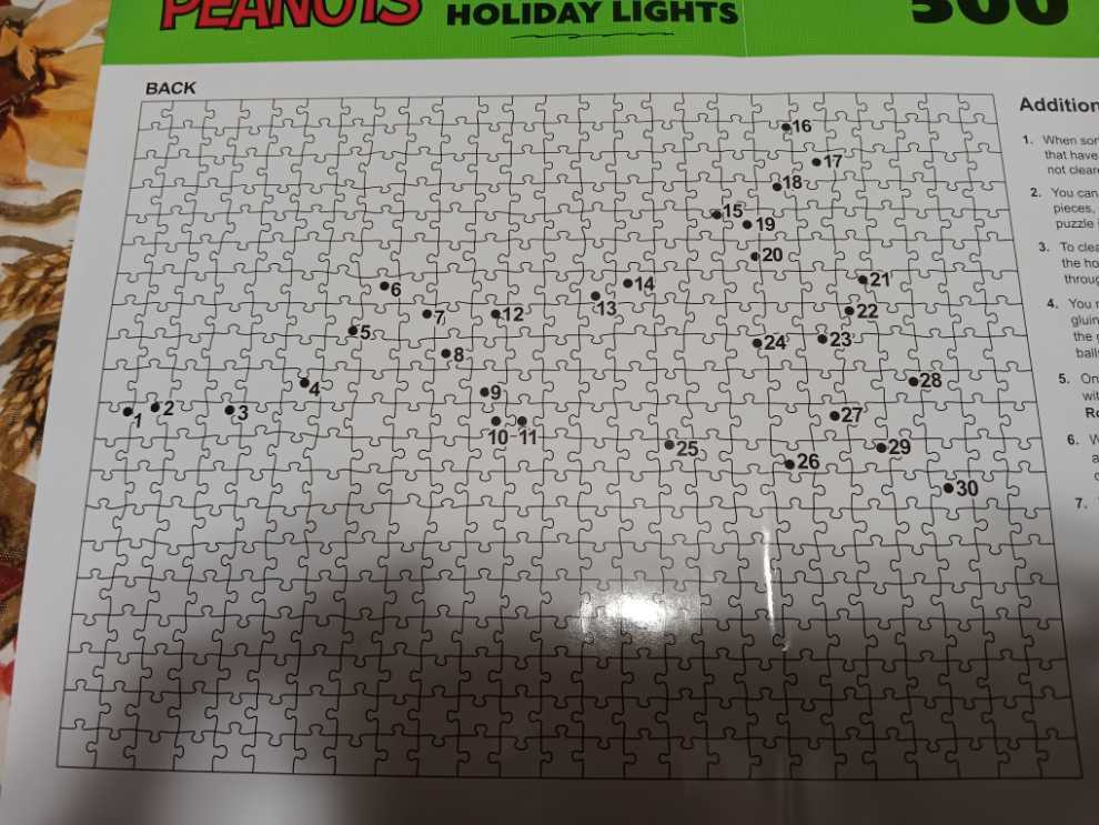 Christmas - Peanuts Holiday Lights - Rose Art puzzle collectible [Barcode 4895145437288] - Main Image 3