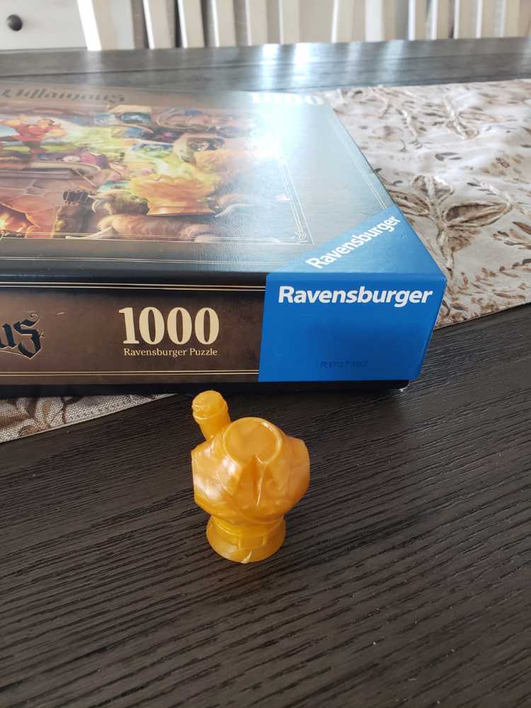 Disney Villainous: Gaston - Ravensburger puzzle collectible [Barcode 4005556175697] - Main Image 3