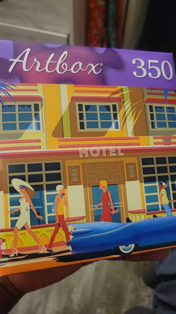 Summer Hotel - Artbox puzzle collectible [Barcode 195464391785] - Main Image 2