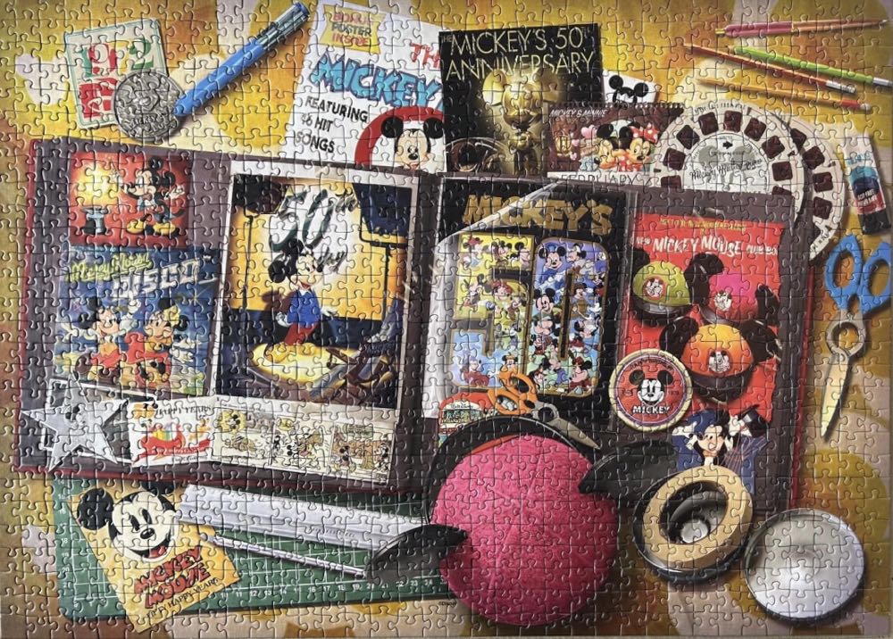 Mickey Anniversary 1970 - Ravensburger puzzle collectible [Barcode 4005556175864] - Main Image 3