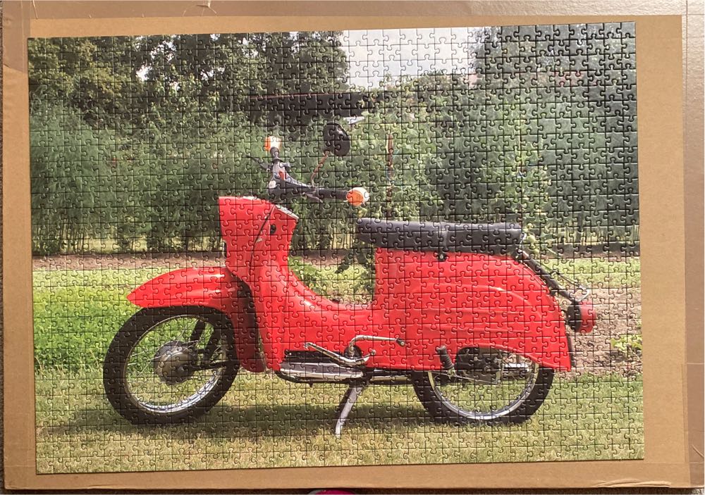 Rote Schwalbe&Weißer Trabi - FX Schmid puzzle collectible [Barcode 4050368037060] - Main Image 2