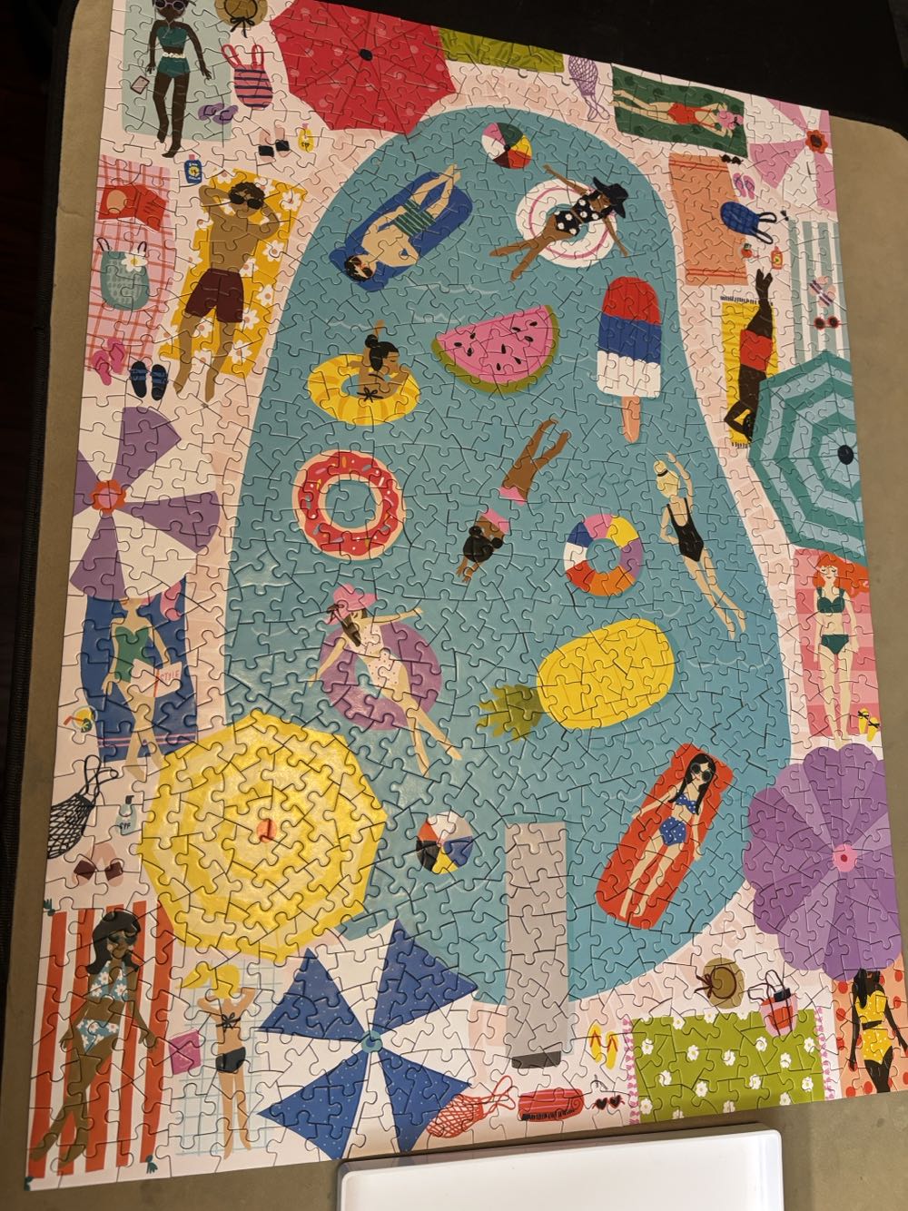 Cool By The Pool - Puzzle Folk puzzle collectible [Barcode 685757165921] - Main Image 2