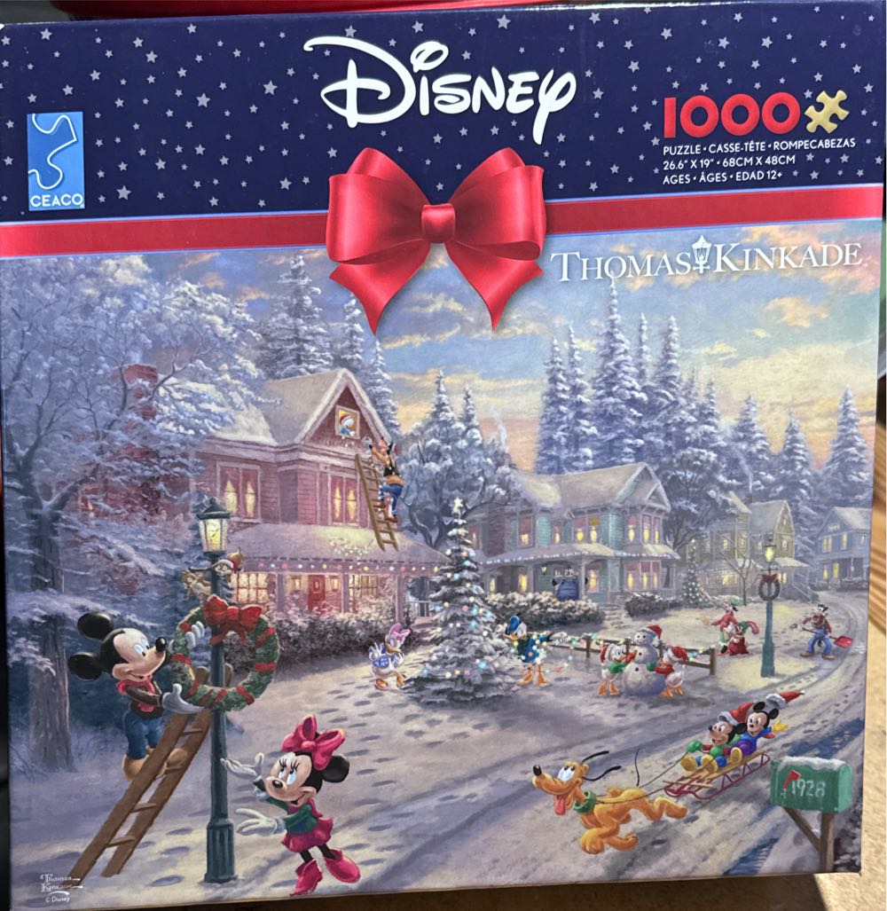 Disney 1000 Christmas  puzzle collectible - Main Image 1