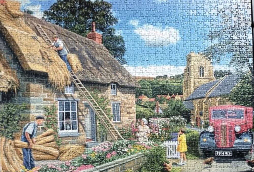 A New Thatch - WHSMITH puzzle collectible - Main Image 3