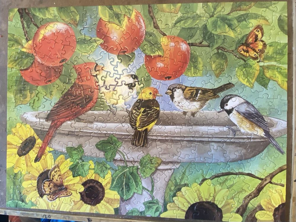 Fall Birdbath - Bits & Pieces 🇺🇸 puzzle collectible [Barcode 192949066862] - Main Image 3