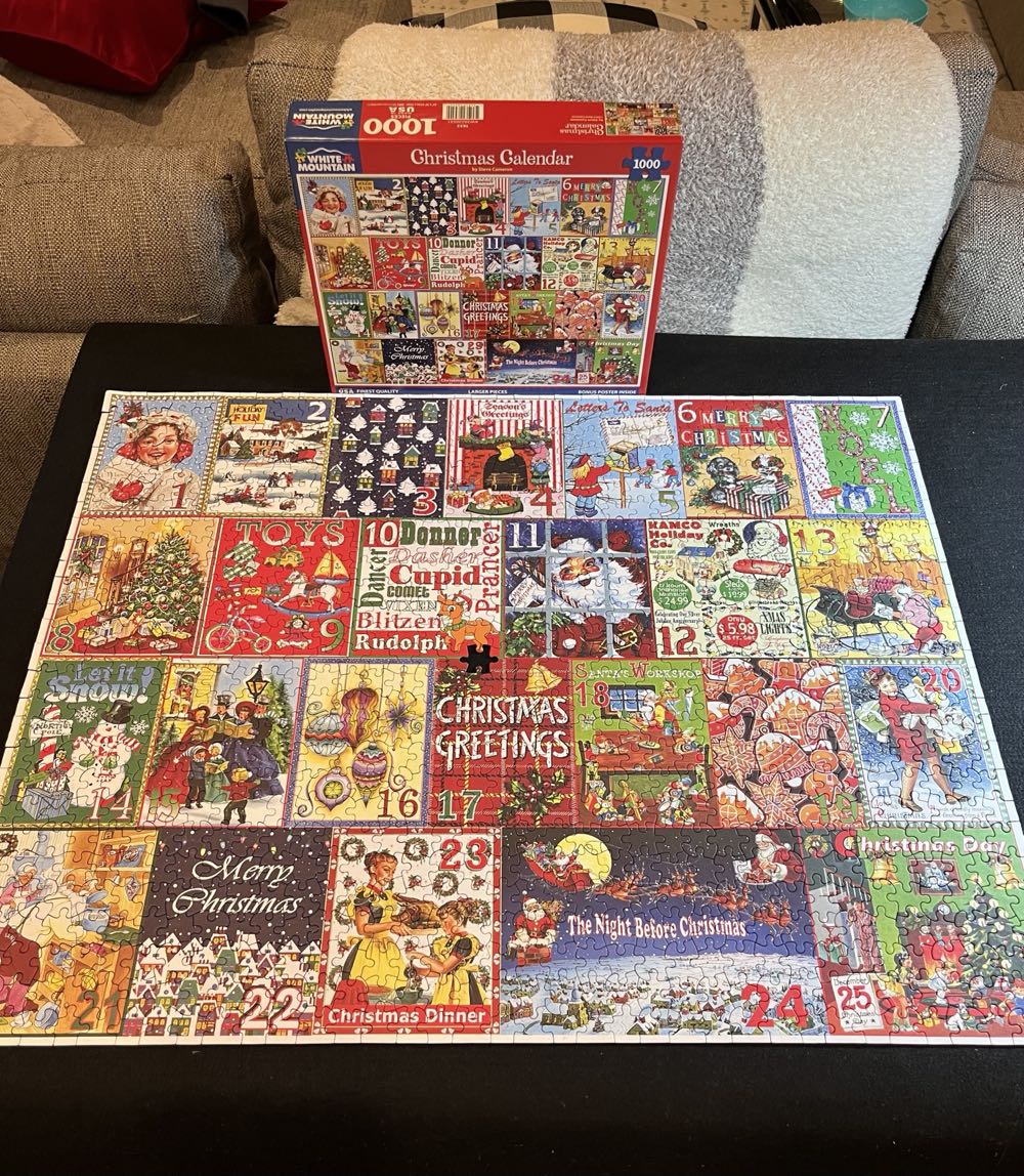Christmas Calendar - White Mountain 🇺🇸 puzzle collectible [Barcode 724819264544] - Main Image 2