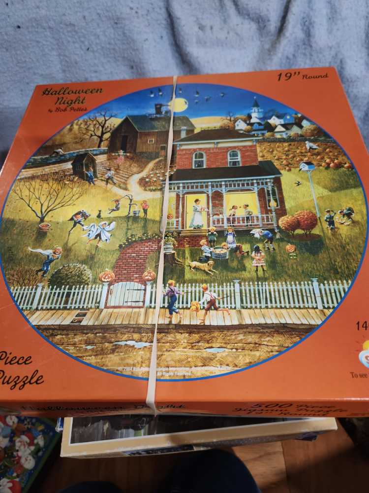 Halloween Night - SunsOut puzzle collectible [Barcode 796780140318] - Main Image 2