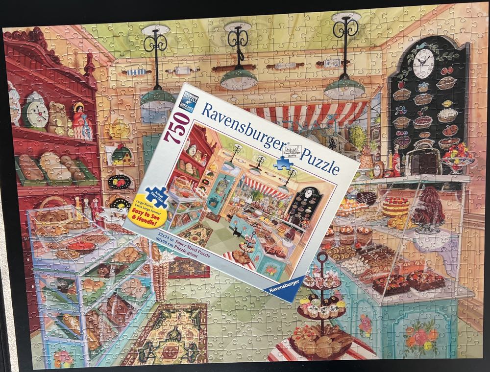 Corner Bakery * Keeper* - Ravensburger puzzle collectible [Barcode 4005556168033] - Main Image 4