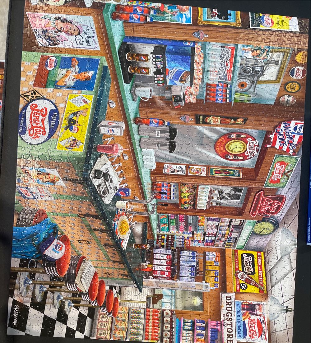 Pepsi-Cola Soda Fountain - White Mountain Puzzles puzzle collectible [Barcode 724819266715] - Main Image 3
