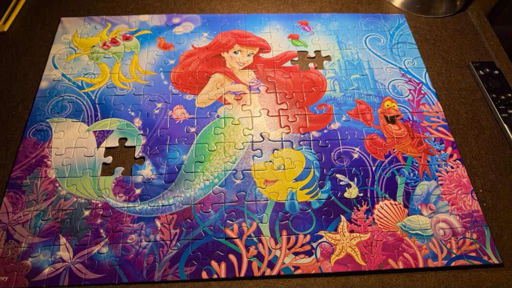 Everyone Loves Arielle - Ravensburger puzzle collectible [Barcode 4005556100033] - Main Image 3