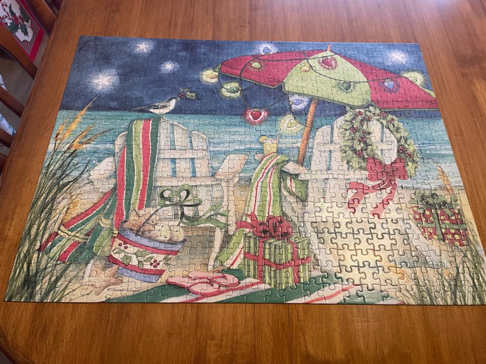 Holiday Beach - Lang puzzle collectible [Barcode 726225122357] - Main Image 4