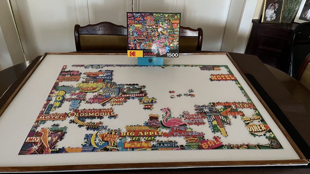 Kodak Neon Retro Signs  - Kodak puzzle collectible - Main Image 4