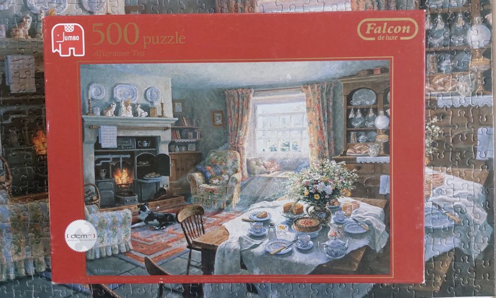 Afternoon Tea - Falcon de luxe puzzle collectible [Barcode 8710126109052] - Main Image 4
