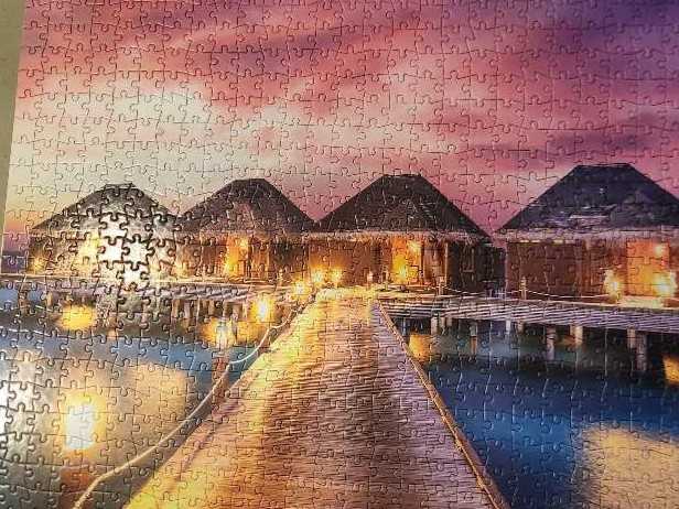 Maldives Bungalows - Buffalo Games puzzle collectible [Barcode 079346138036] - Main Image 3